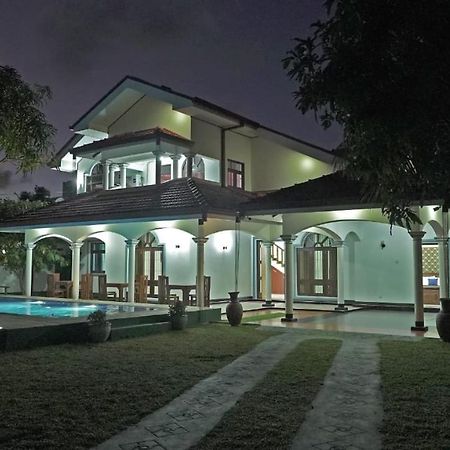 Sri Ra'Anana Villa مارافِلا المظهر الخارجي الصورة