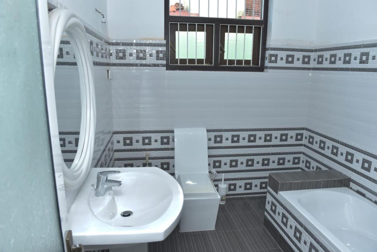 Sri Ra'Anana Villa مارافِلا المظهر الخارجي الصورة