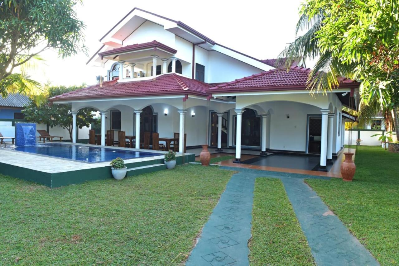Sri Ra'Anana Villa مارافِلا المظهر الخارجي الصورة
