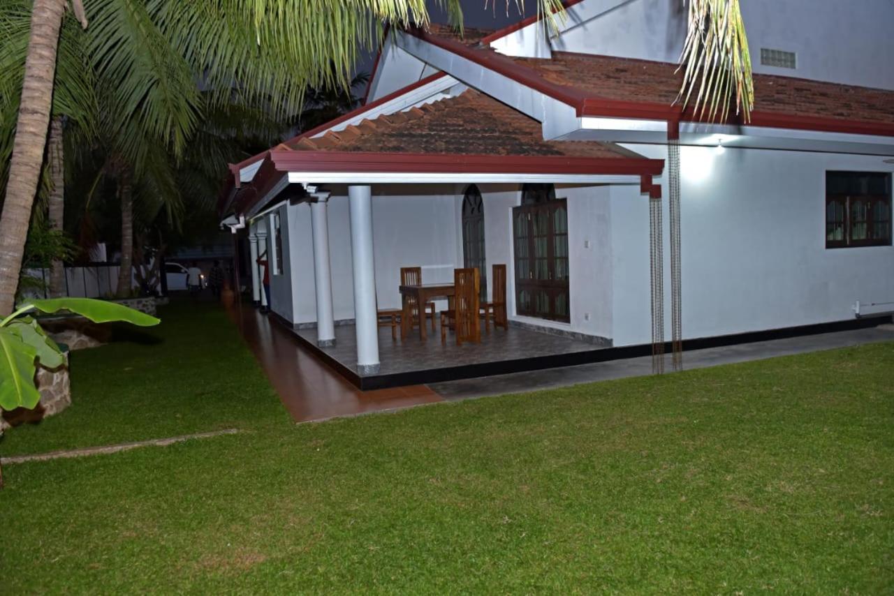 Sri Ra'Anana Villa مارافِلا المظهر الخارجي الصورة