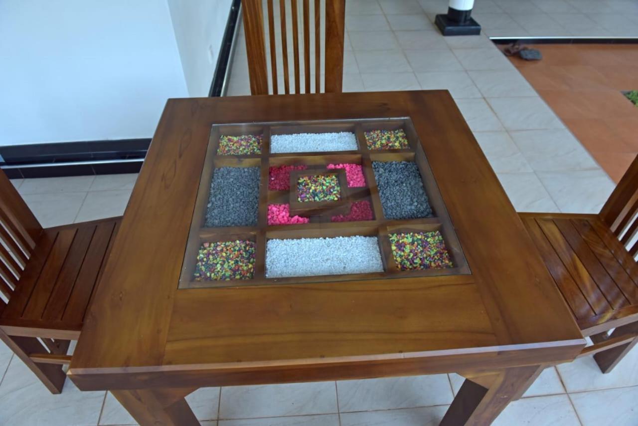 Sri Ra'Anana Villa مارافِلا المظهر الخارجي الصورة