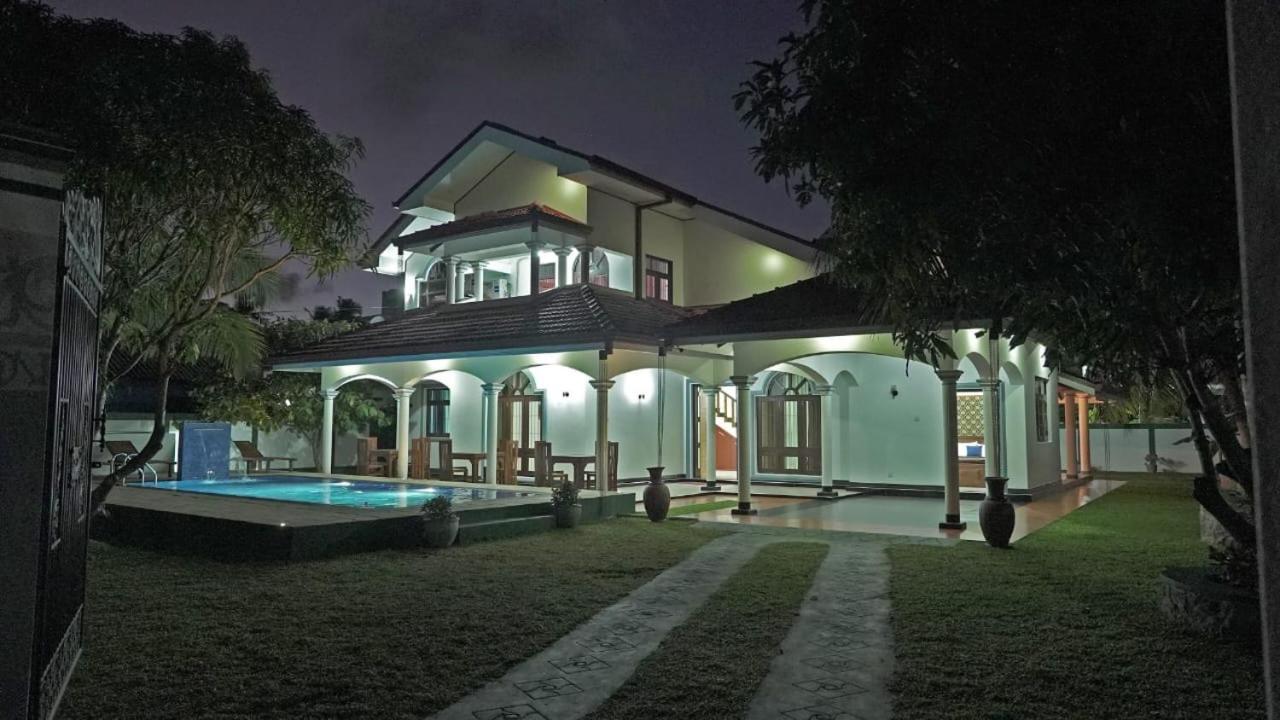 Sri Ra'Anana Villa مارافِلا المظهر الخارجي الصورة