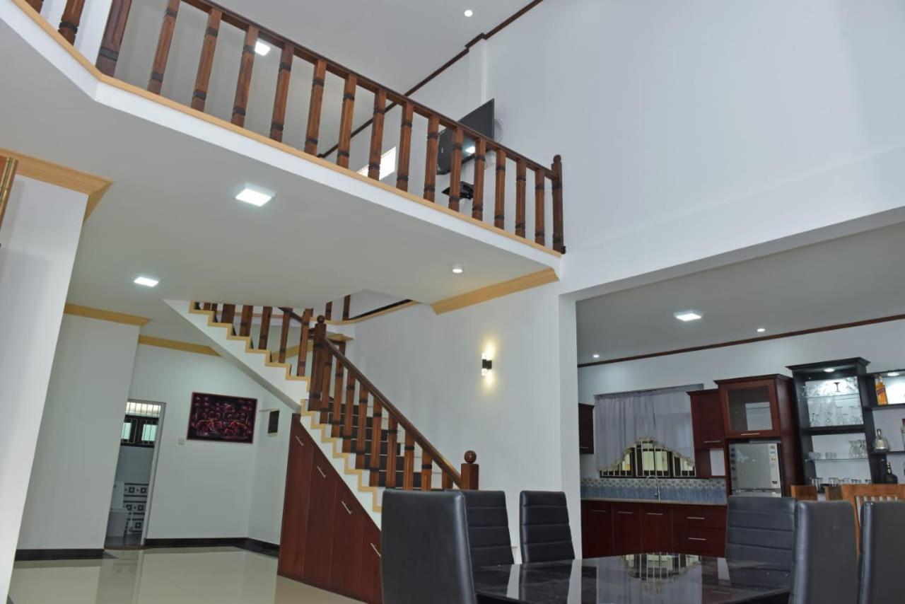 Sri Ra'Anana Villa مارافِلا المظهر الخارجي الصورة