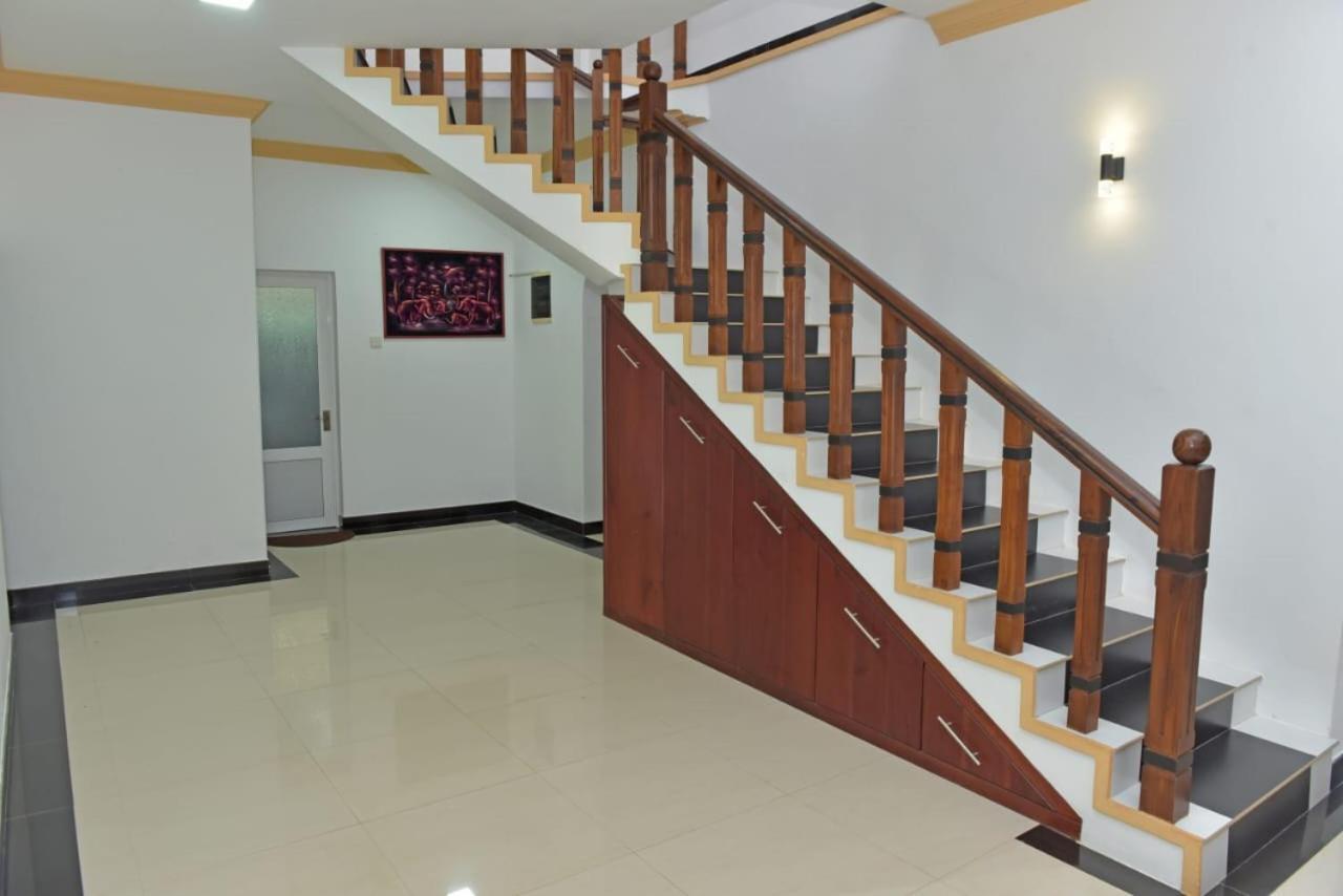 Sri Ra'Anana Villa مارافِلا المظهر الخارجي الصورة